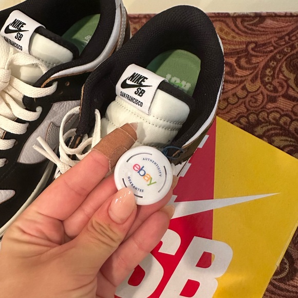 NIB w tags 2022 HUF x Dunk Low SB 'San Francisco' / men’s size 9 - Picture 13 of 17